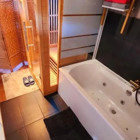 Star Wars 아파트 Conde-Sainte-Libiaire